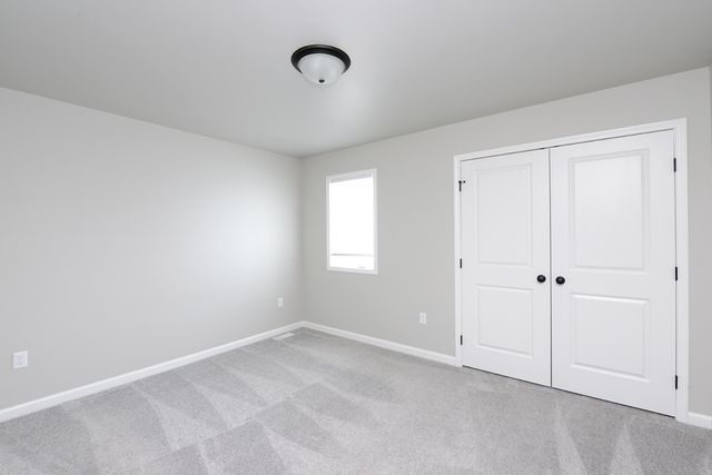 2387 Eagle Valley Drive S, Fargo, ND 58104