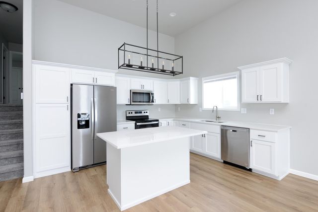 2387 Eagle Valley Drive S, Fargo, ND 58104