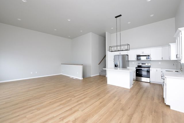 2387 Eagle Valley Drive S, Fargo, ND 58104