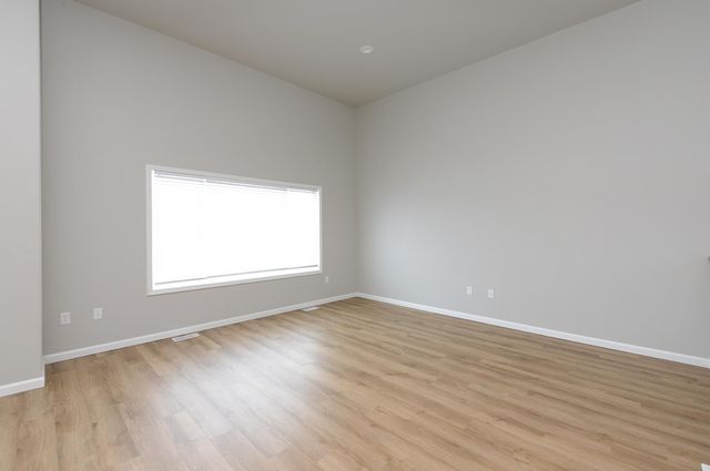 2387 Eagle Valley Drive S, Fargo, ND 58104