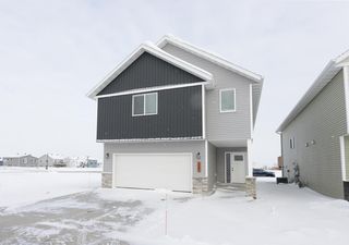 2387 Eagle Valley Drive S, Fargo, ND 58104