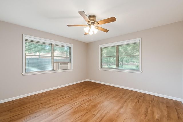 921 Roberts Street, El Campo, TX 77437