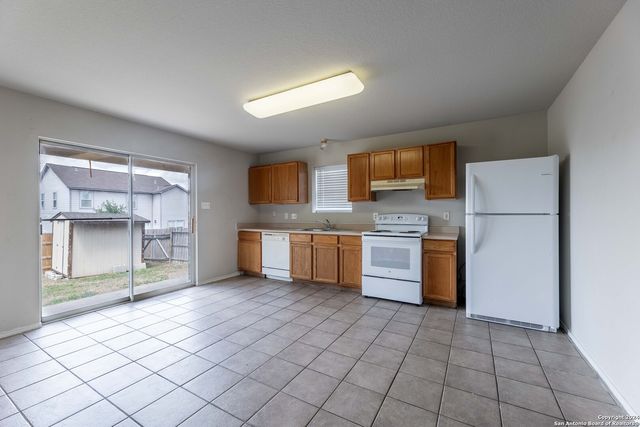 6119 Lauras Farm, San Antonio, TX 78244