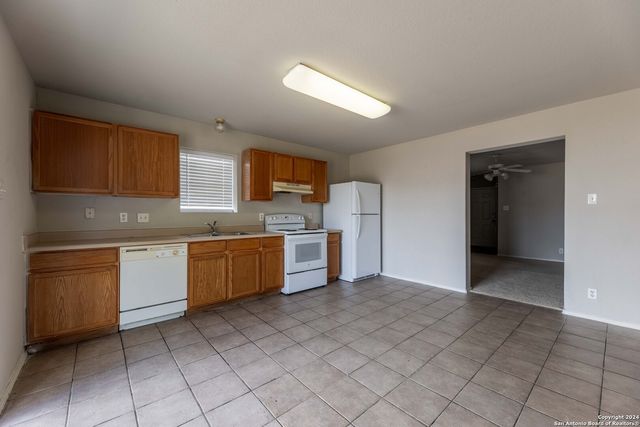 6119 Lauras Farm, San Antonio, TX 78244