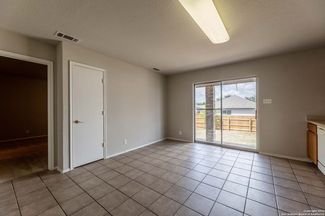 6119 Lauras Farm, San Antonio, TX 78244