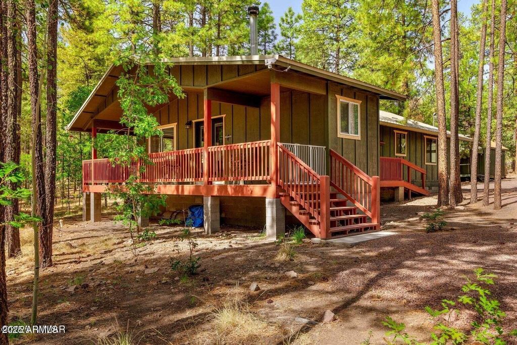 Image 1 of property listing at 56 COUNTY ROAD 2266 --, Alpine, AZ 85920