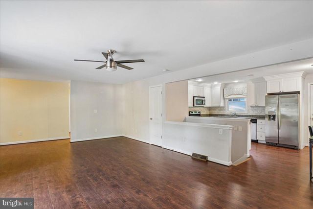 1230 HILLTOP DR, Annapolis, MD 21409