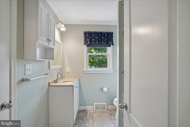 1230 HILLTOP DR, Annapolis, MD 21409