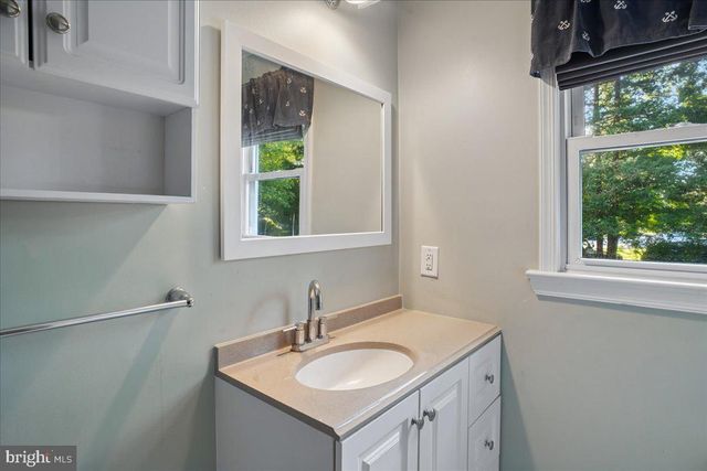 1230 HILLTOP DR, Annapolis, MD 21409