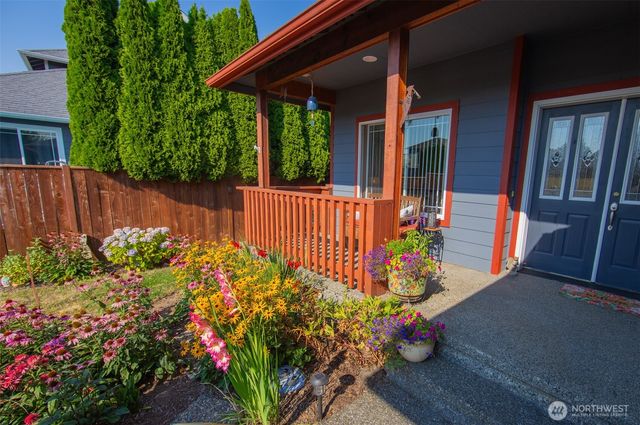 6204 Pacific Heights Drive, Ferndale, WA 98248