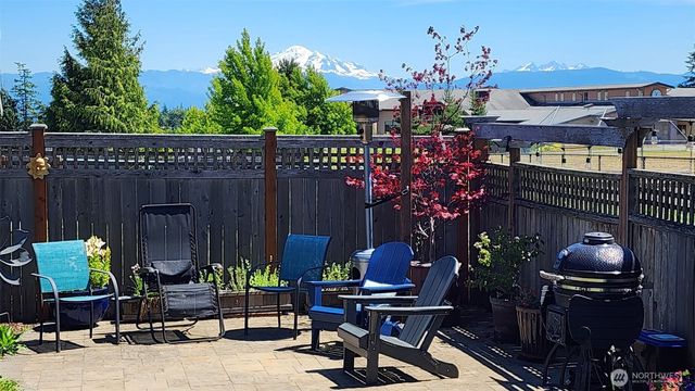 6204 Pacific Heights Drive, Ferndale, WA 98248