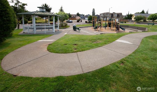 6204 Pacific Heights Drive, Ferndale, WA 98248