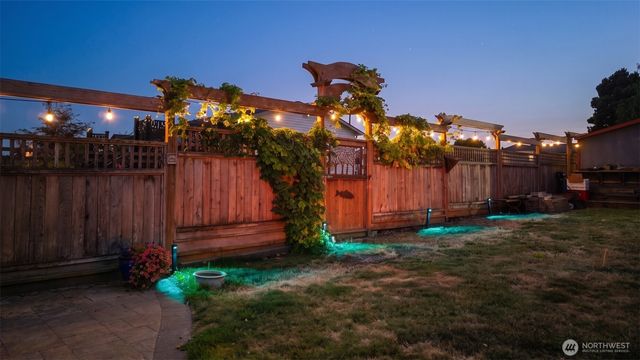 6204 Pacific Heights Drive, Ferndale, WA 98248