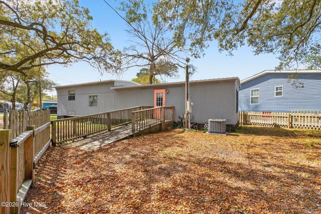 6895 14th Street SW, Ocean Isle Beach, NC 28469