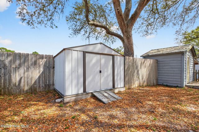 6895 14th Street SW, Ocean Isle Beach, NC 28469