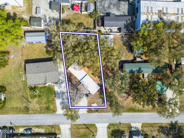 6895 14th Street SW, Ocean Isle Beach, NC 28469