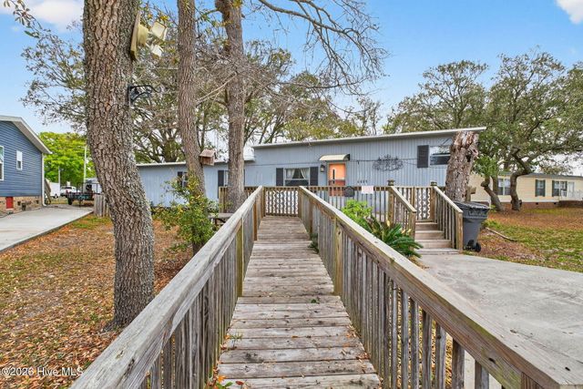 6895 14th Street SW, Ocean Isle Beach, NC 28469