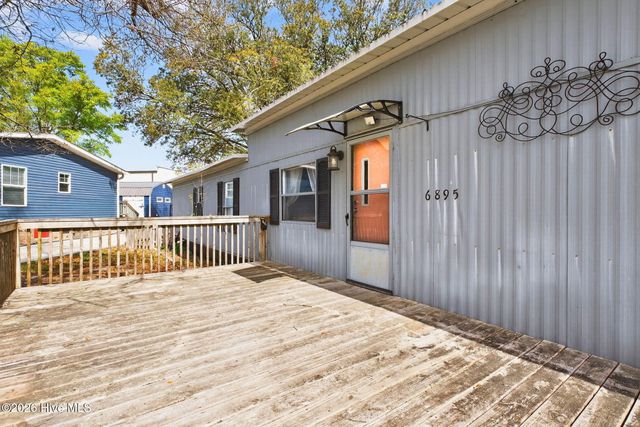 6895 14th Street SW, Ocean Isle Beach, NC 28469