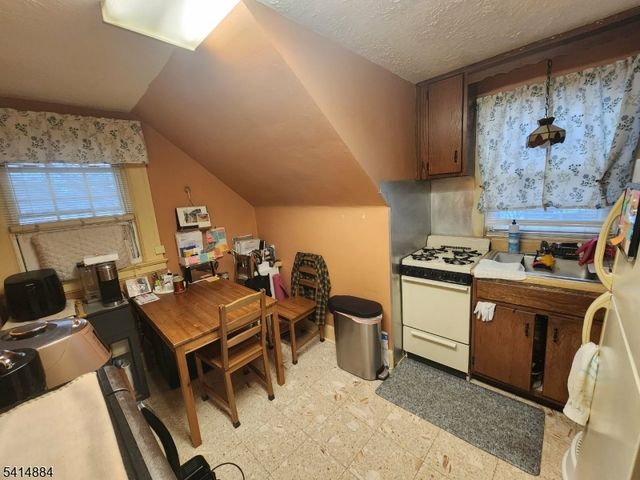 5 Bellevue Ave, Bloomfield Twp., NJ 07003