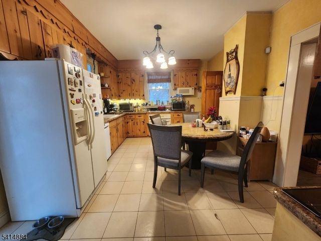 5 Bellevue Ave, Bloomfield Twp., NJ 07003