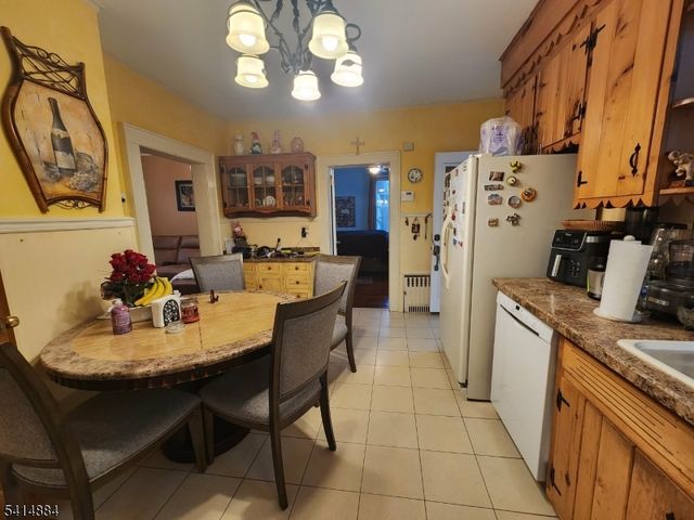 5 Bellevue Ave, Bloomfield Twp., NJ 07003