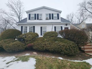 5 Bellevue Ave, Bloomfield Twp., NJ 07003