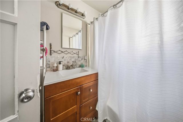 6106 Colfax Avenue, North Hollywood, CA 91606