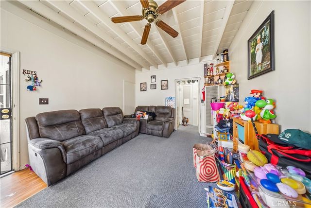 6106 Colfax Avenue, North Hollywood, CA 91606