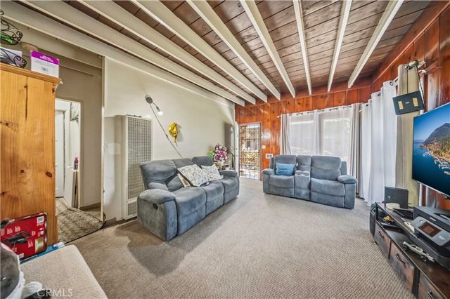 6106 Colfax Avenue, North Hollywood, CA 91606