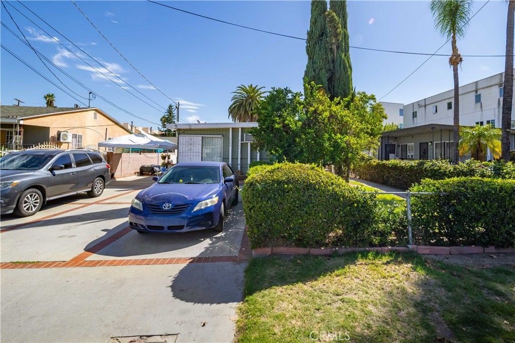 6106 Colfax Avenue, North Hollywood, CA 91606