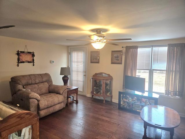 3775 State Hwy 599, Jeffersonville, KY 40337