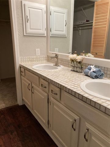 18240 Midway Road 905, Dallas, TX 75287