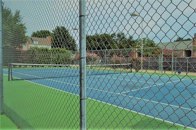 18240 Midway Road 905, Dallas, TX 75287