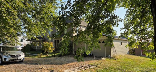 40 E Washington Street, Farmersville, OH 45325