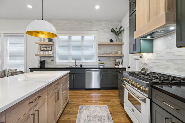 1217 N 8th St, Nashville, TN 37207