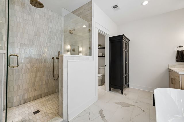 1217 N 8th St, Nashville, TN 37207