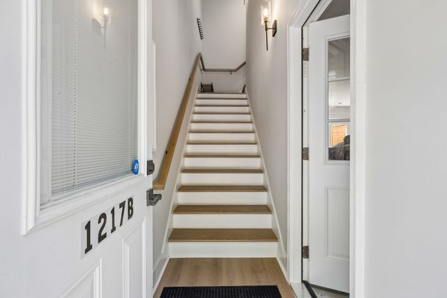 1217 N 8th St, Nashville, TN 37207