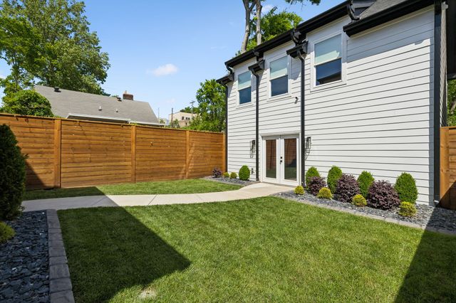 1217 N 8th St, Nashville, TN 37207