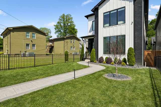 1217 N 8th St, Nashville, TN 37207