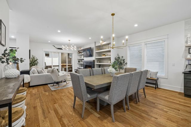 1217 N 8th St, Nashville, TN 37207