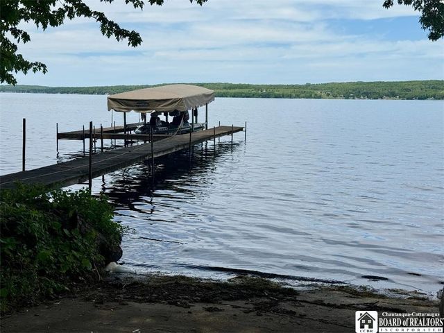 4454 West Fairmount Avenue, Busti, NY 14750