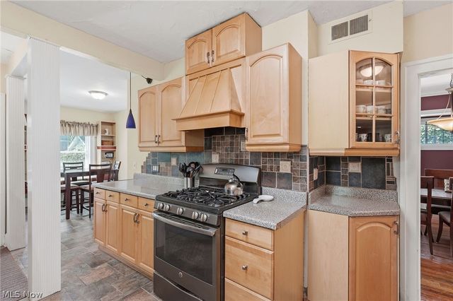 1440 Lewis Drive, Lakewood, OH 44107