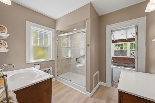 1440 Lewis Drive, Lakewood, OH 44107