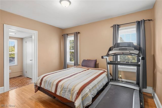 1440 Lewis Drive, Lakewood, OH 44107