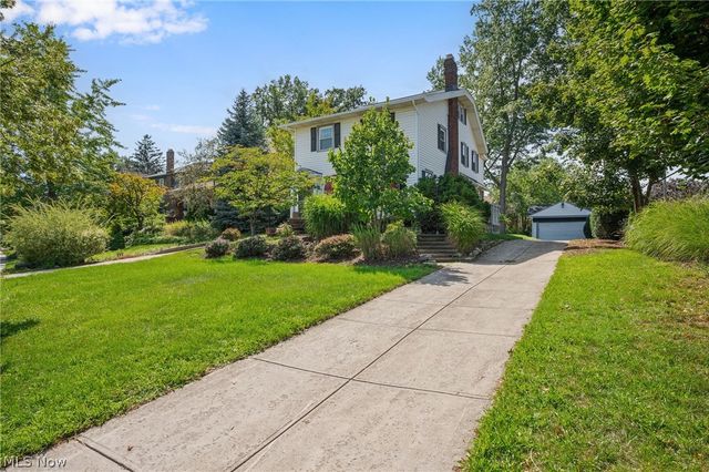 1440 Lewis Drive, Lakewood, OH 44107