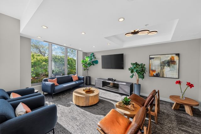 1235 S Prairie Avenue 502, Chicago, IL 60605