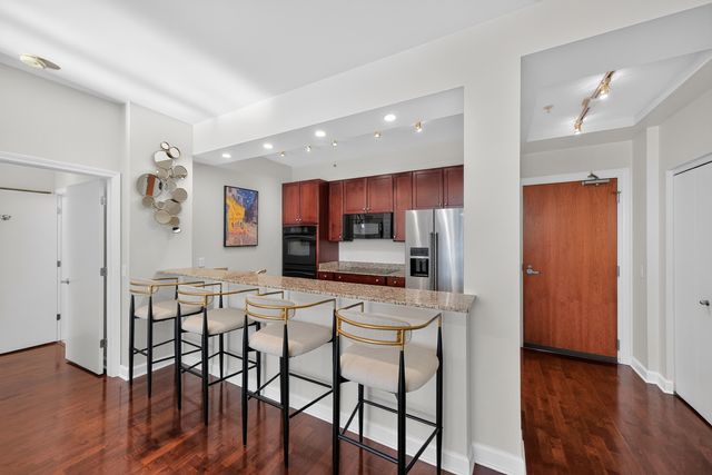 1235 S Prairie Avenue 502, Chicago, IL 60605