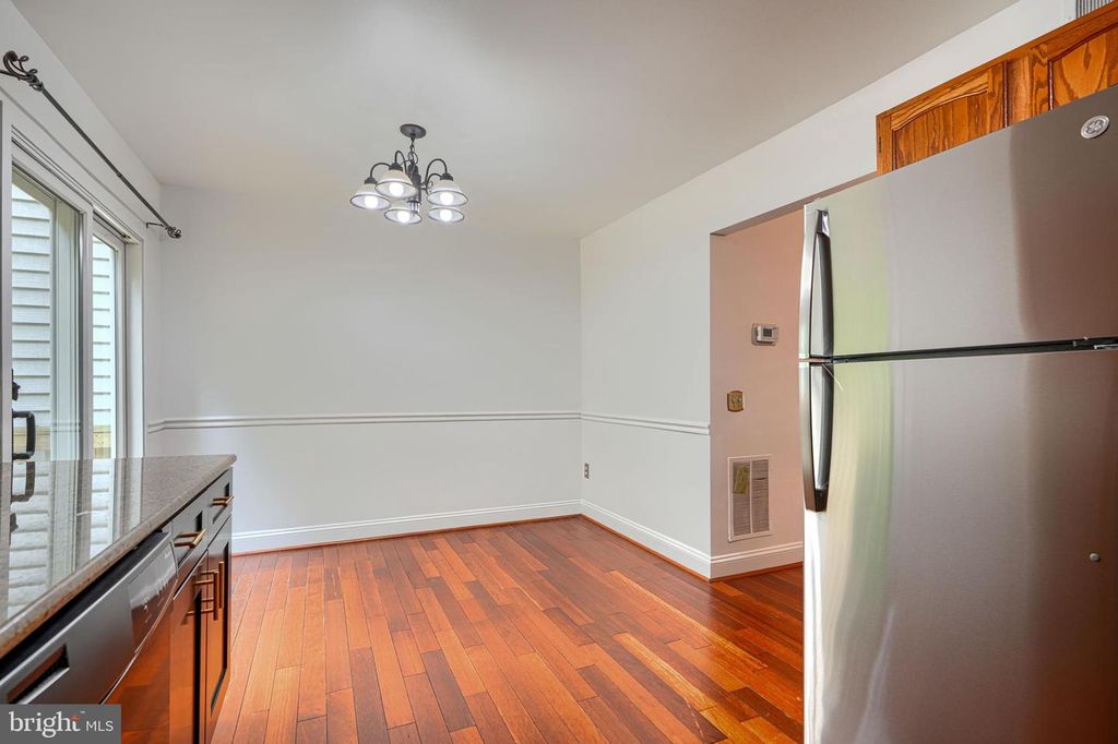 Image 15 of property listing at 9 LONG GREEN CT, Silver Spring, MD 20906