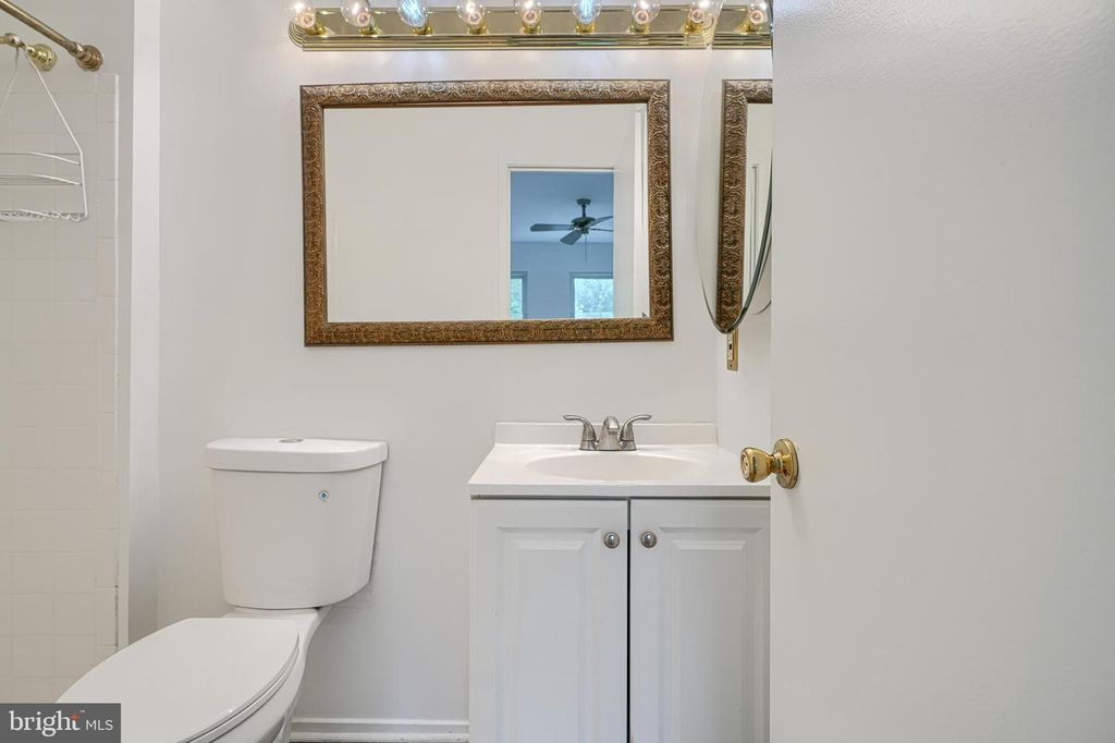 Image 31 of property listing at 9 LONG GREEN CT, Silver Spring, MD 20906