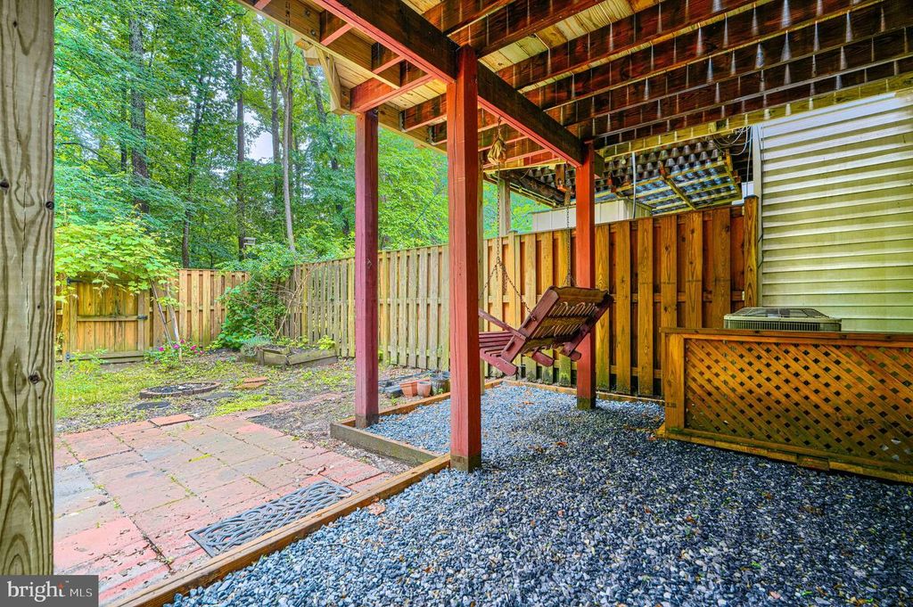 Image 48 of property listing at 9 LONG GREEN CT, Silver Spring, MD 20906